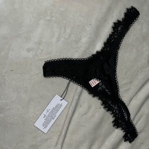 Faye Lace Bra and Panty Set